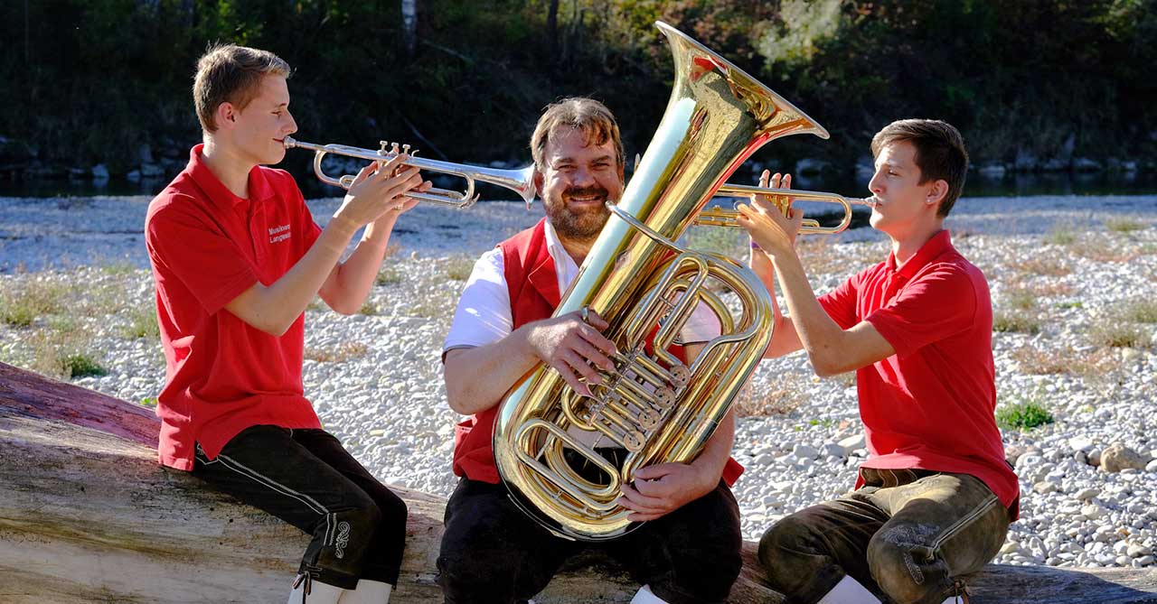 Musikverein-Langweid_Tuba-Spass_01_1280x669px.jpg