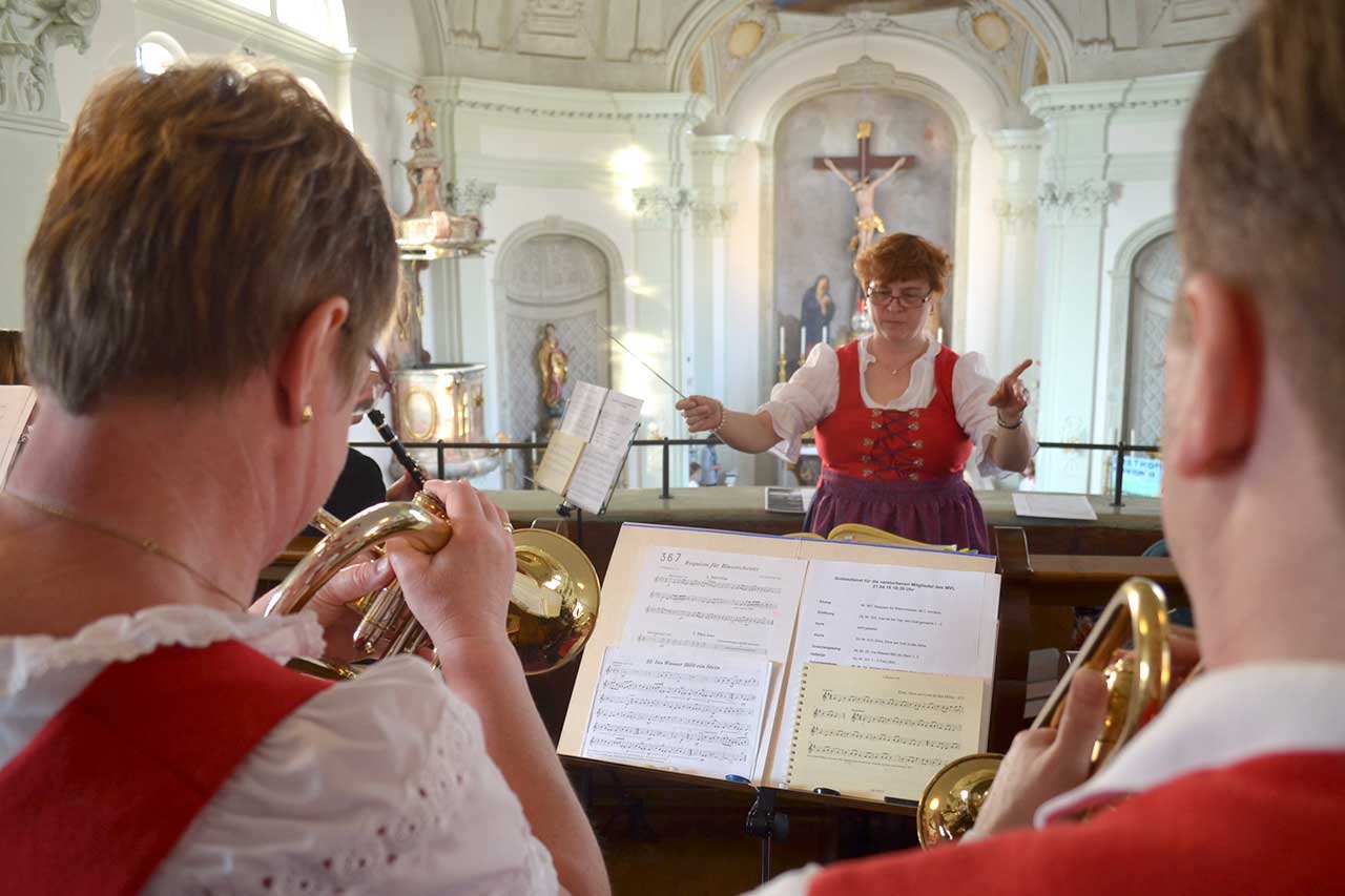 02_Musikverein-Langweid_Messe-2018_03_Titel_1280x853px.jpg